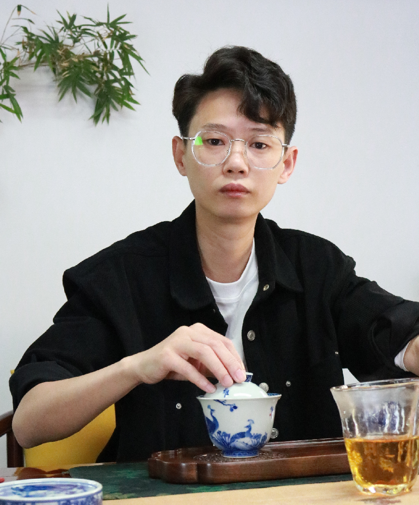 蔣瀮（靈）丹（國瓷紅葉畫院高級畫師）